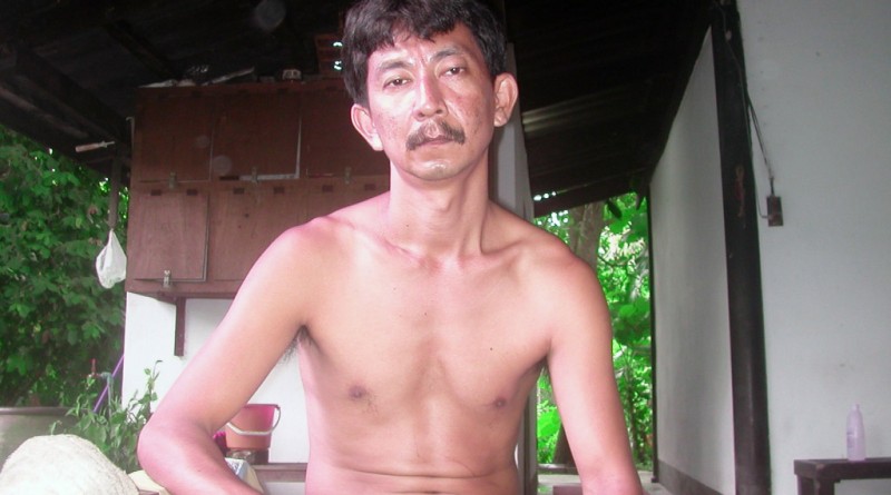 Thai Oil And Herbal Steam Massage By Mr Lek In Baan Tai Village On The